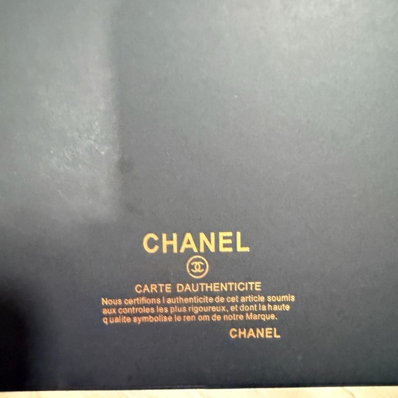 Purple & Black Rhinestone Halo Quilted Beaute
Shoulder Bag NIB - Picture 14 of 15